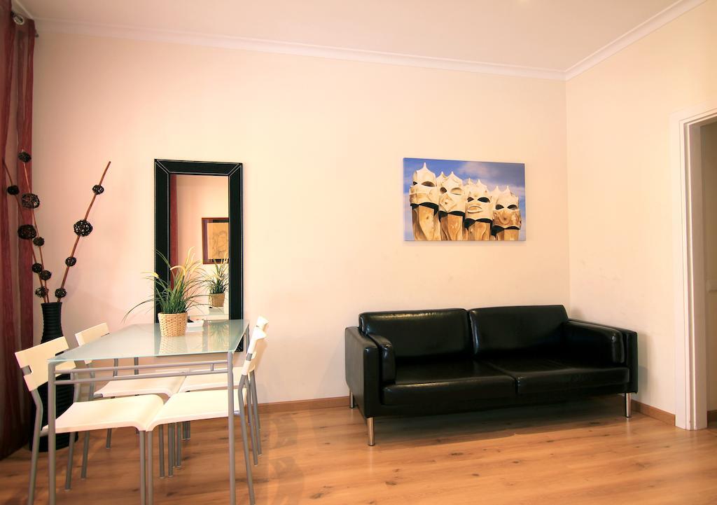 Appartement Classbedroom Gaudi Barcelone